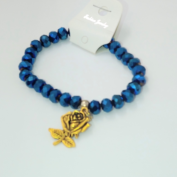 B925B071 Hand-made Blue Bracelet With Gold Rose Charm - Picture 7 of 8